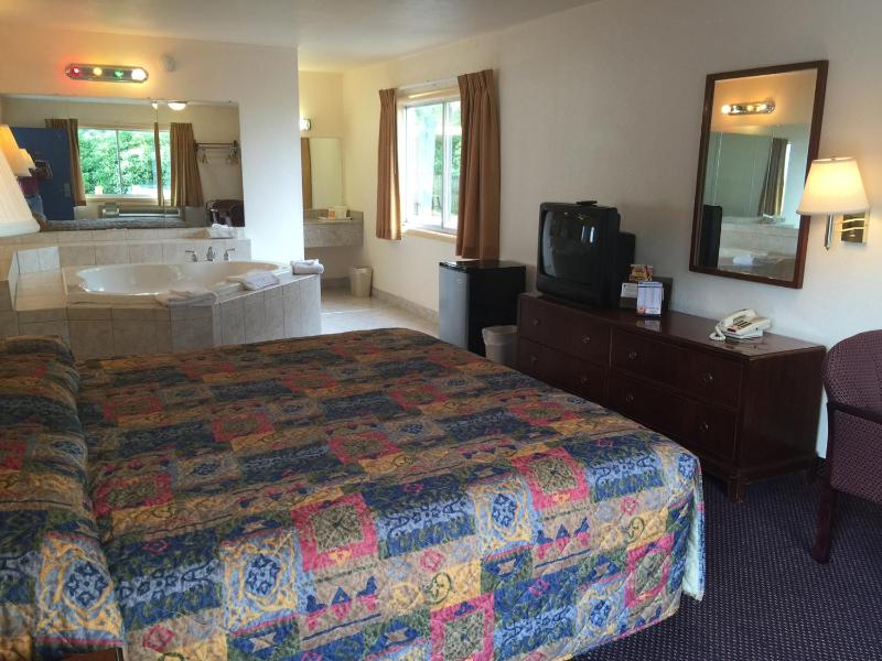 King Room with Whirlpool